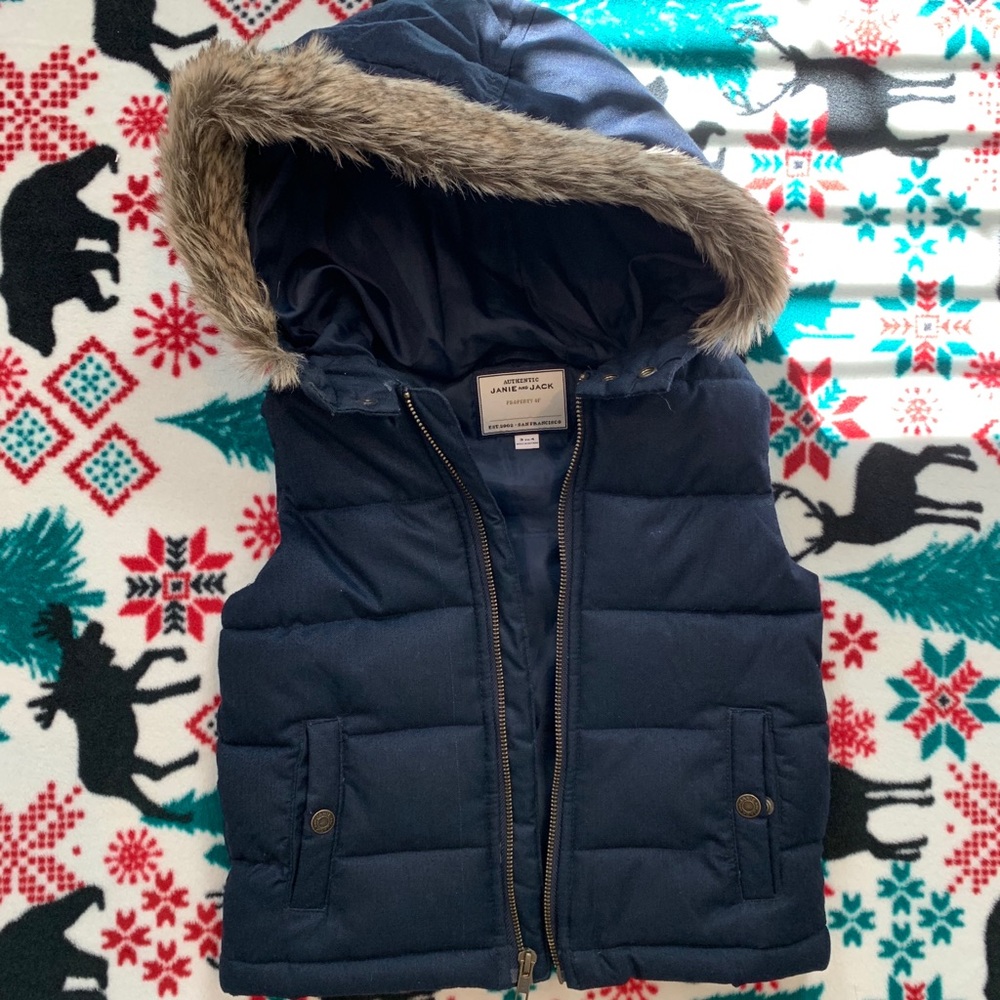 Janie and Jack hooded puffer vest 3-4T